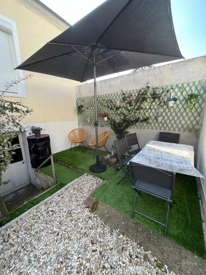Maison Tourangelle Chic & Cosy Avec Cour Тур Экстерьер фото