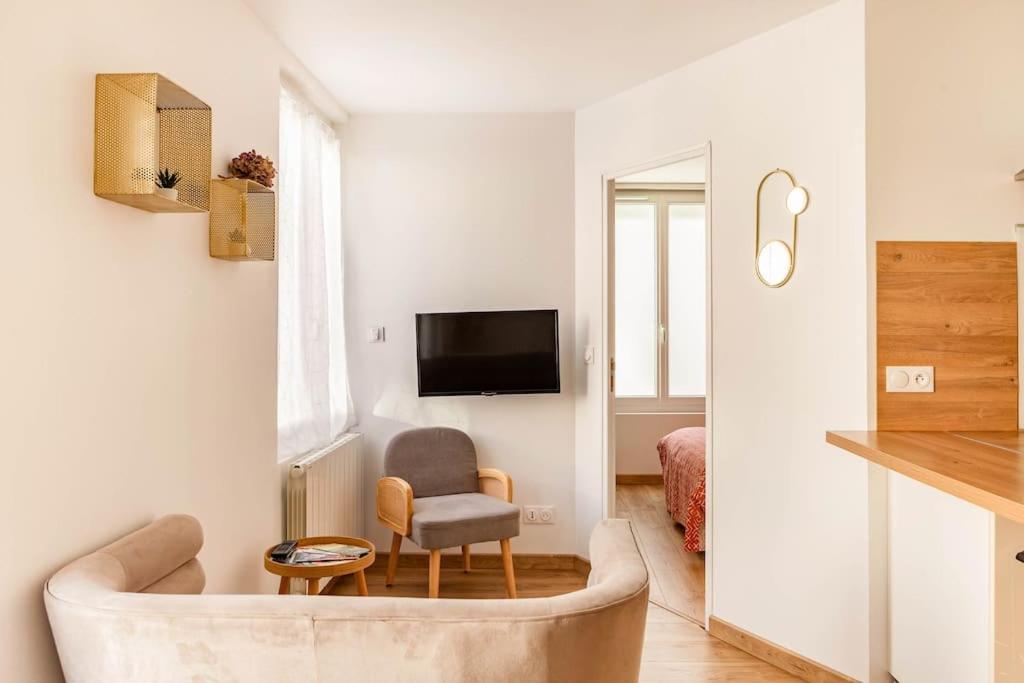 Maison Tourangelle Chic & Cosy Avec Cour Тур Экстерьер фото